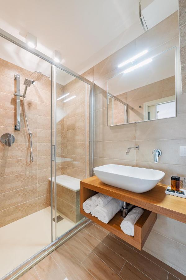 Ottaviano Suite - Elegante Attico Vista Mare ตาออร์มินา ภายนอก รูปภาพ